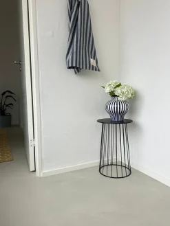 Basic u0026 More BAYER Sidebord (30x30x45 cm). Matt Sort> Julegaver Til Hende|Julegaver Til Ham