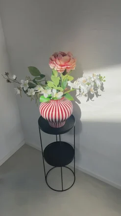 Basic u0026 More BETSY Vase (Ø 21 x 21cm) Burgandy Stribe><noscript><img width=