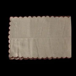 Basic u0026 More Bordløber m. Rød Broderi Kant (30x180cm)> Borddækning Til Jul|Duge