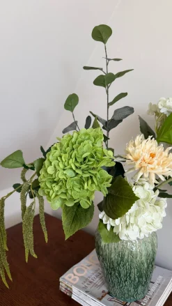 Basic u0026 More Evighedsbuket Nordisk Natur m. Hvide og Grønne Blomster><noscript><img width=