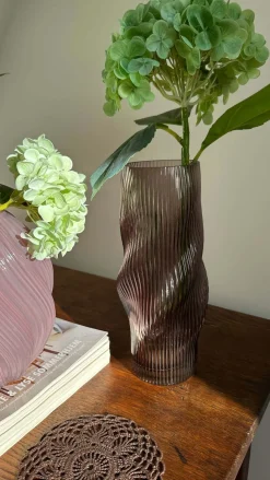 Basic u0026 More Glas Vase ANJO (H 30cm) Grå> Julegaver Til Hende|Vaser & Krukker