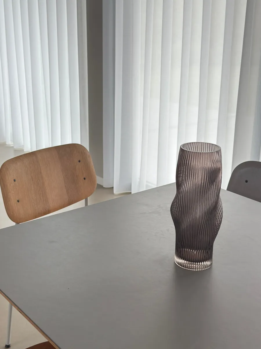 Basic u0026 More Glas Vase ANJO (H 30cm) Grå> Julegaver Til Hende|Vaser & Krukker