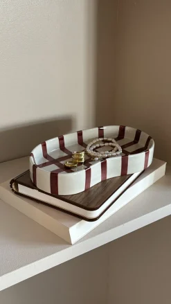 Basic u0026 More Keramik Bakke BIDDA i Beige m. Burgundy Striber (12,2x20x3cm)> Julegaver Til Hende|Dekoration