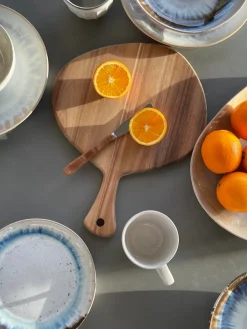 Ukendt Skærebræt i Akacietræ ( Ø30X38X1,5cm).><noscript><img width=