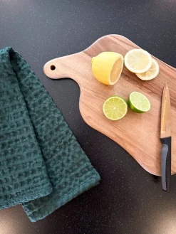 Basic u0026 More Skærebræt m. Jutestrop ( Ø39x24x1,8cm).> Tapasbrætter|Tapas & Skærebrætter