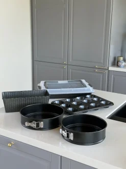 Basic u0026 More Springform (26cm) Mørke Grå><noscript><img width=