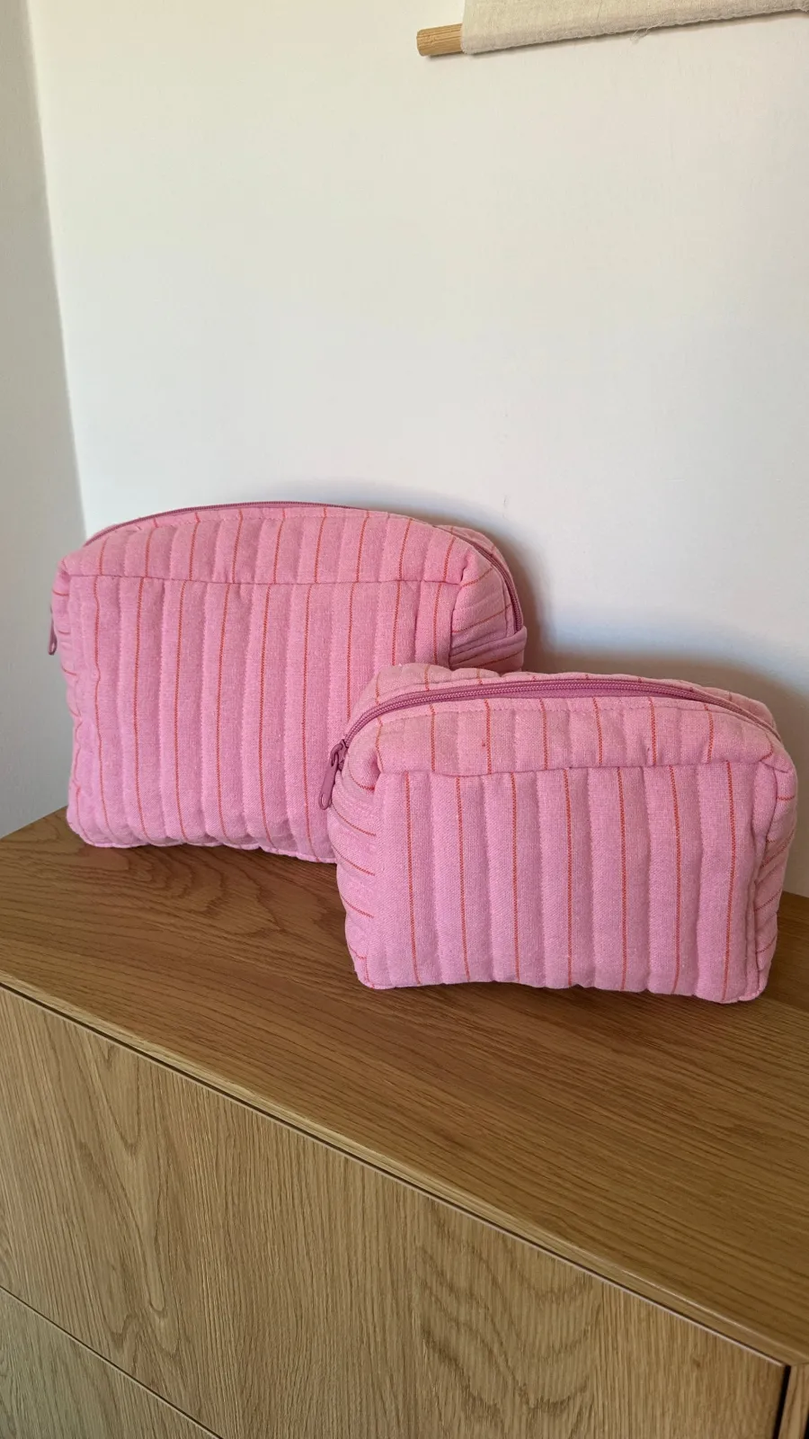 Basic u0026 More Toilettasker m Lyserød og Orange Stribe EASON ( 27x10x20cm) Stor> Julegaver Til Hende|Toilettasker