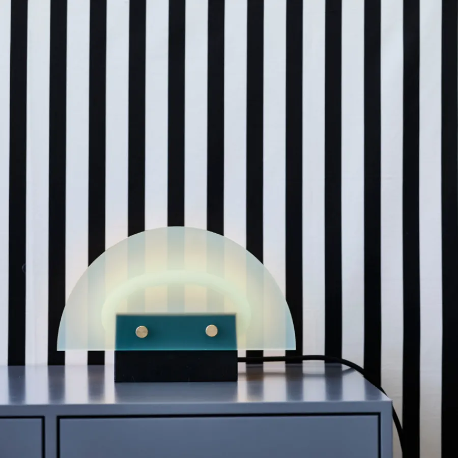 VICE . Lampefod m. LED. H:8 cm. Sort marmor> Julegaver Til Hende|Julegaver Til Ham